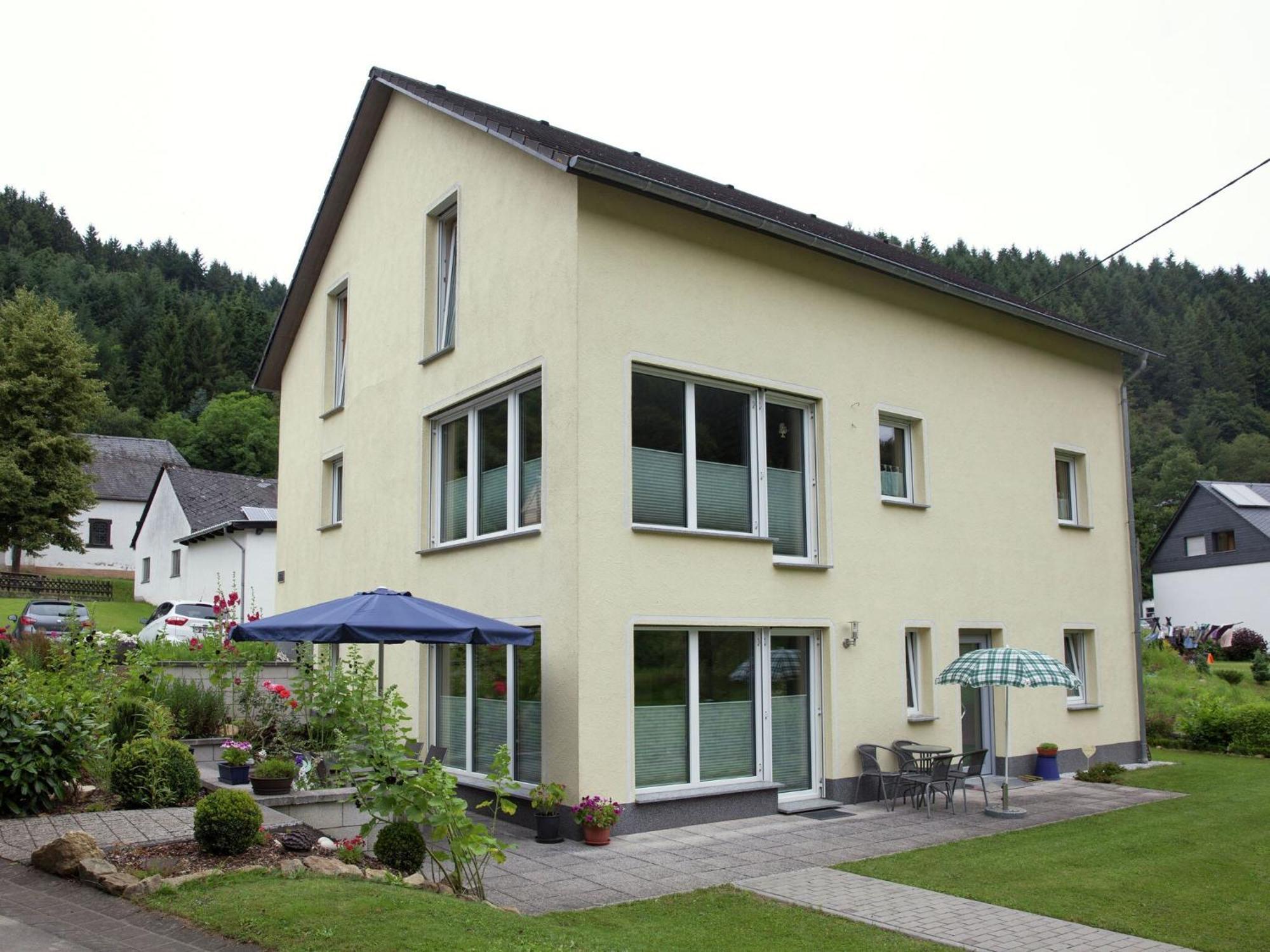 Apartment With Terrace And View Merschbach Экстерьер фото