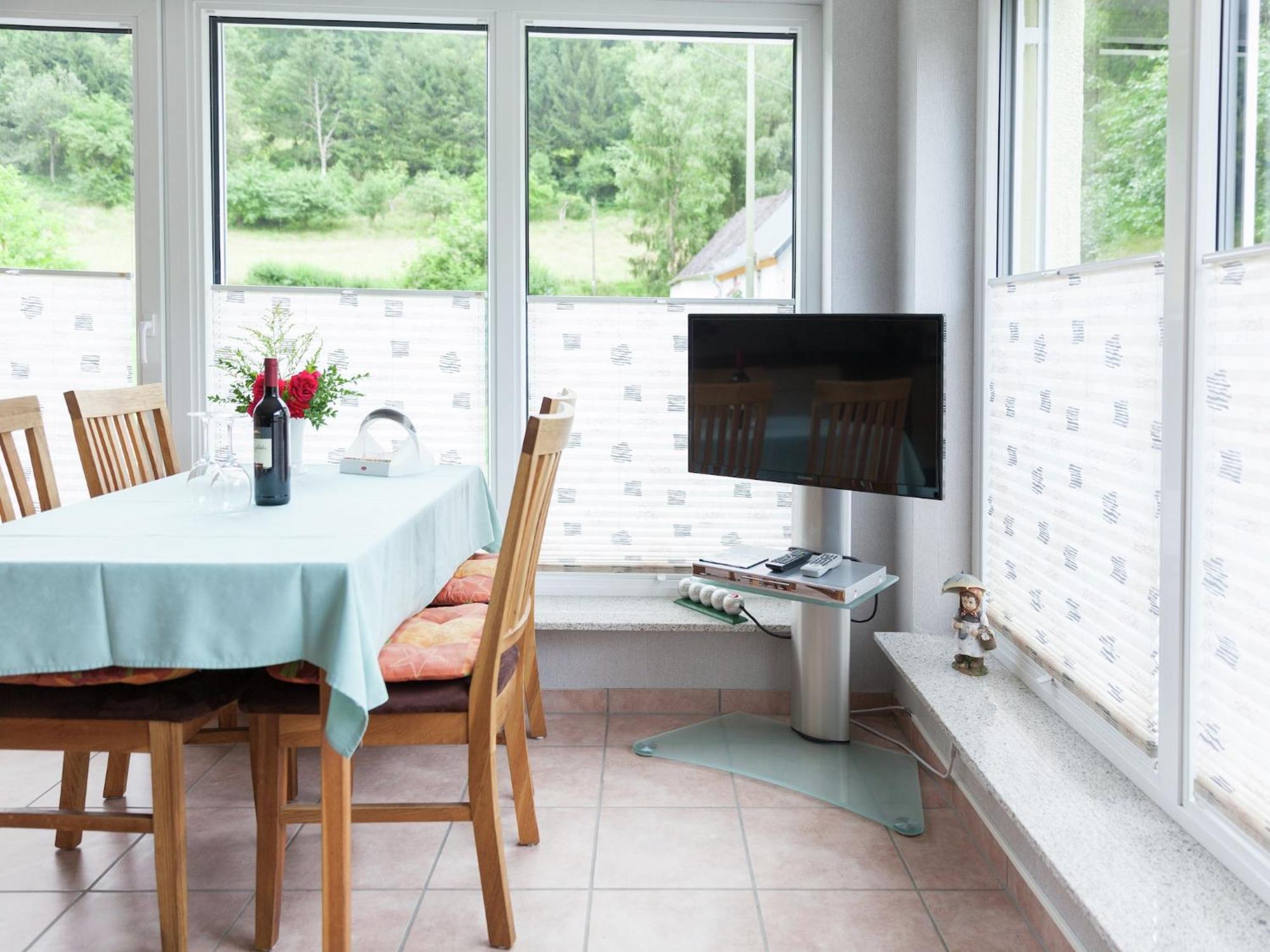 Apartment With Terrace And View Merschbach Экстерьер фото